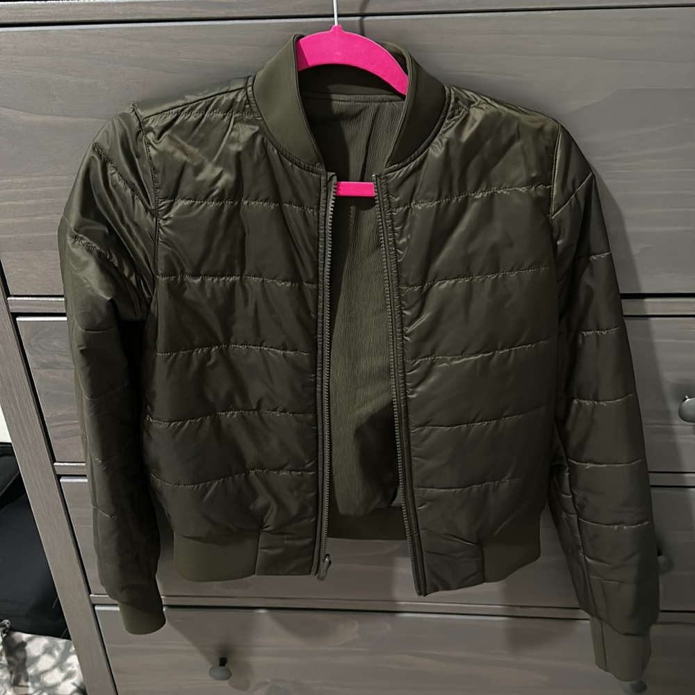 Lululemon reversible olive green bomber jacket. Perfect condition